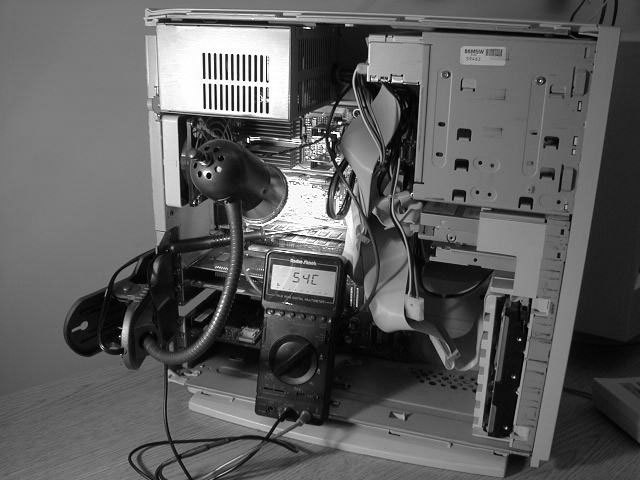 A light bulb flipping memory bits filled with safe Java structures