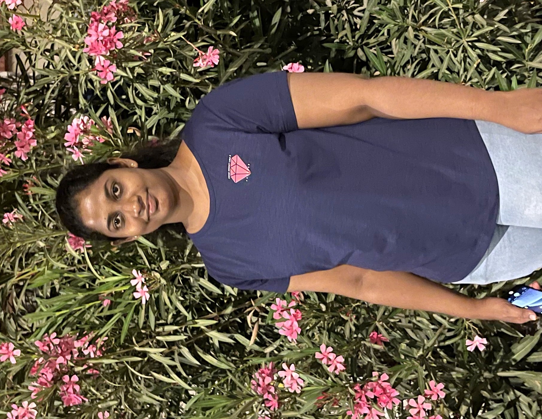 Lojenaa Navanesan photo